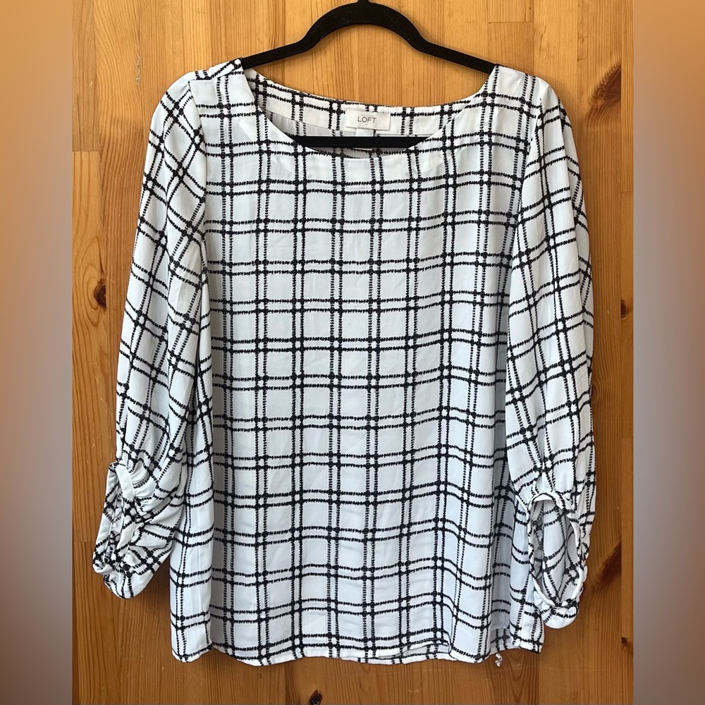 Ann Taylor LOFT Women's Black & White Checkered Round Neck Blouse - Size M
